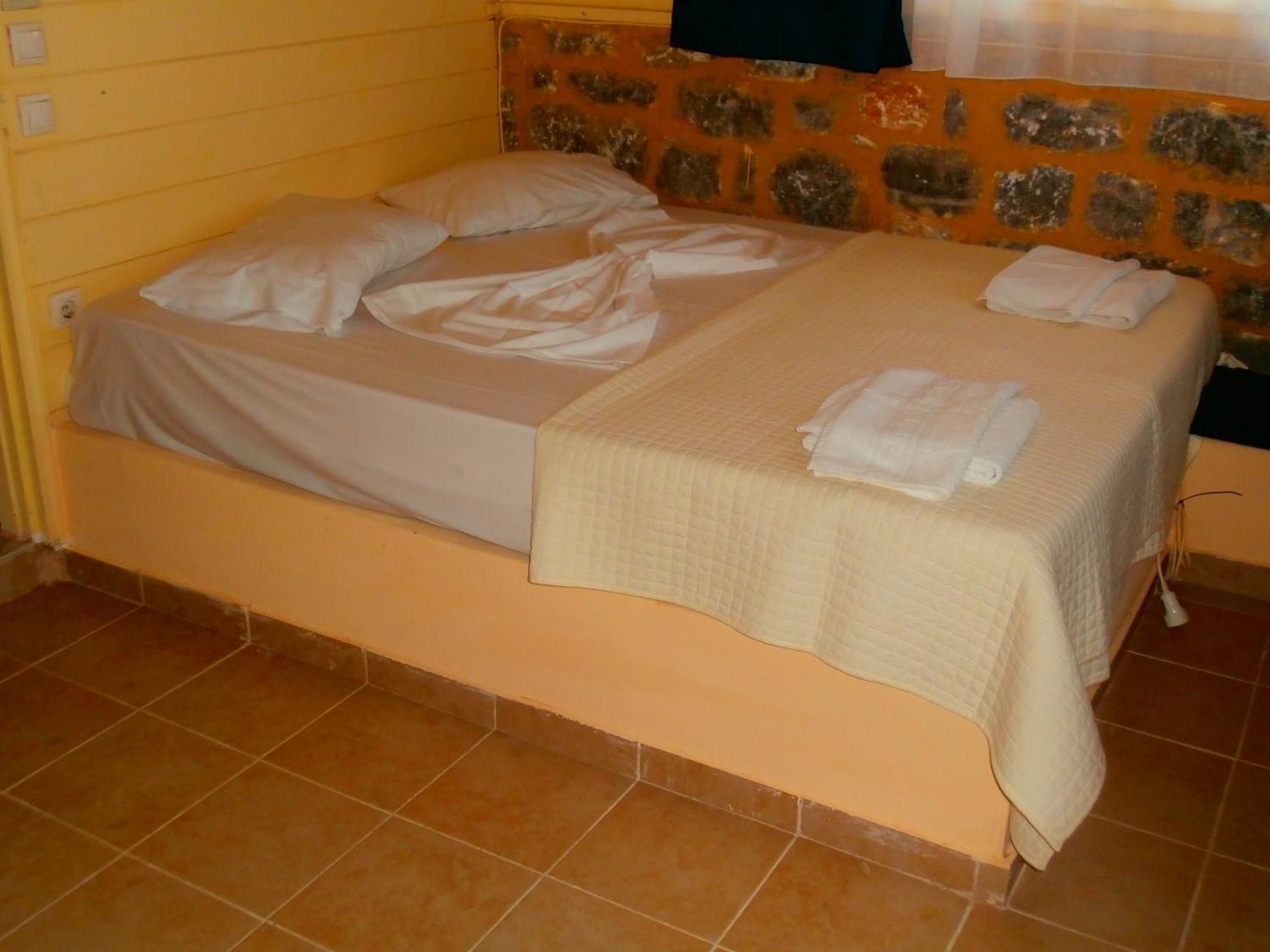 Villa Tzortzakos By Holiday Homes Mavrovoúnion Buitenkant foto